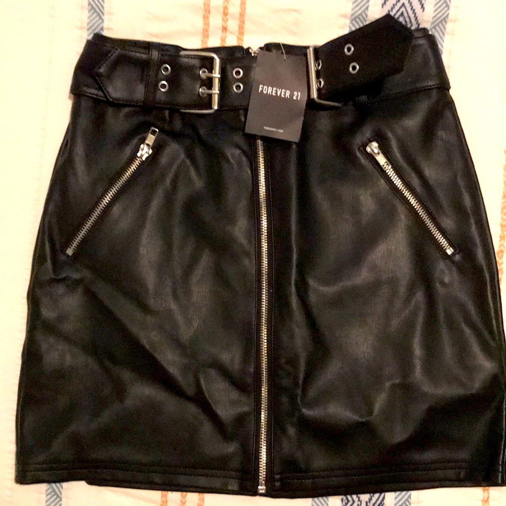 Faux Leather mini skirt!!